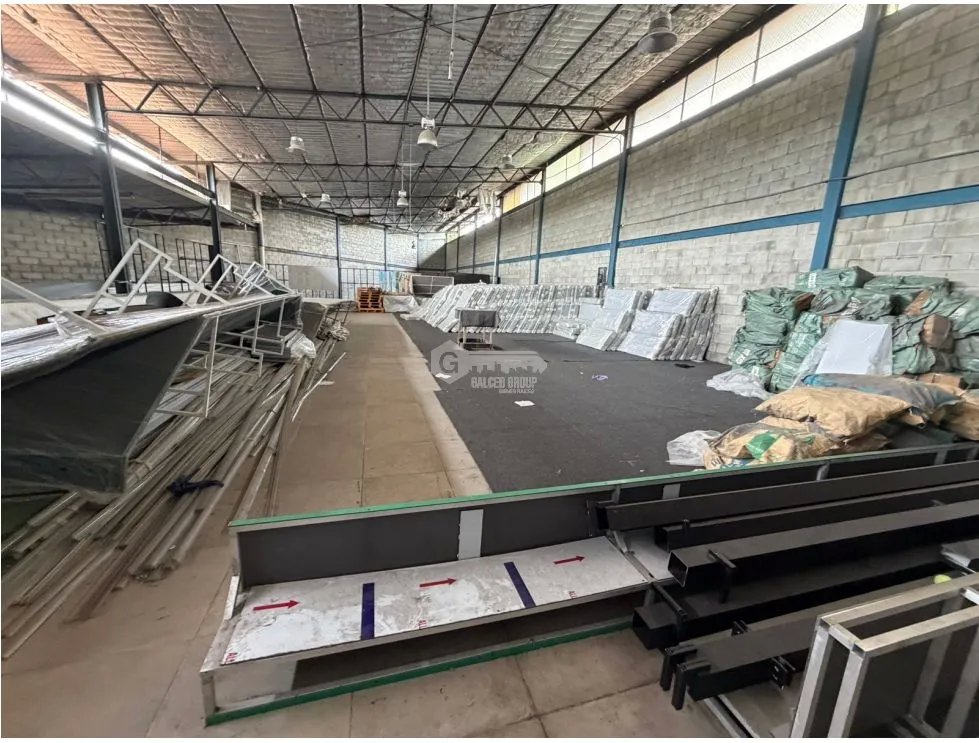 SE VENDE TERRENO EN RIO ABAJO CODIGO C-2 RM1 CON OFICINAS Y GALERA