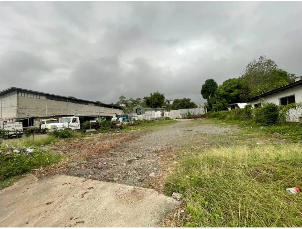 SE VENDE TERRENO EN RIO ABAJO CODIGO C-2 RM1 IDEAL PARA INVERSION