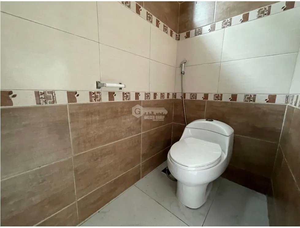 SE VENDE CASA EN ALTOS DE PANAMÁ PH HORIZONTES CON TERRAZA Y PATIO
