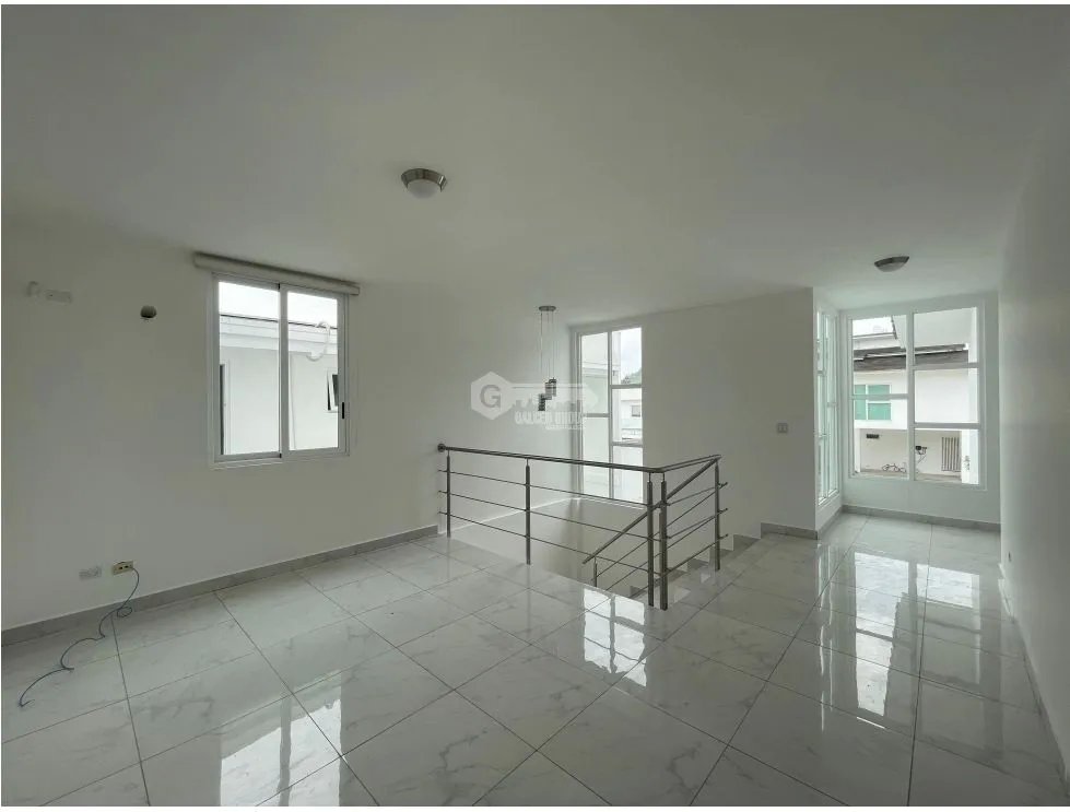 Single Family House for rent in Altos de Panama
