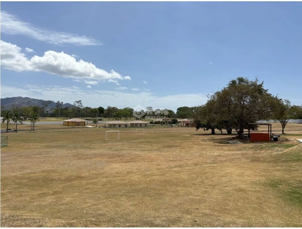SE VENDE TERRENO EN CHAME PH COLONIA BRISAS DEL CELAJE CON AREA SOCIAL