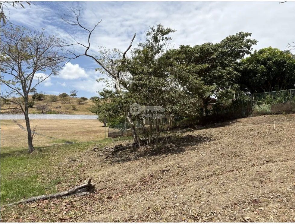SE VENDE TERRENO EN CHAME PH COLONIA BRISAS DEL CELAJE CON AREA SOCIAL