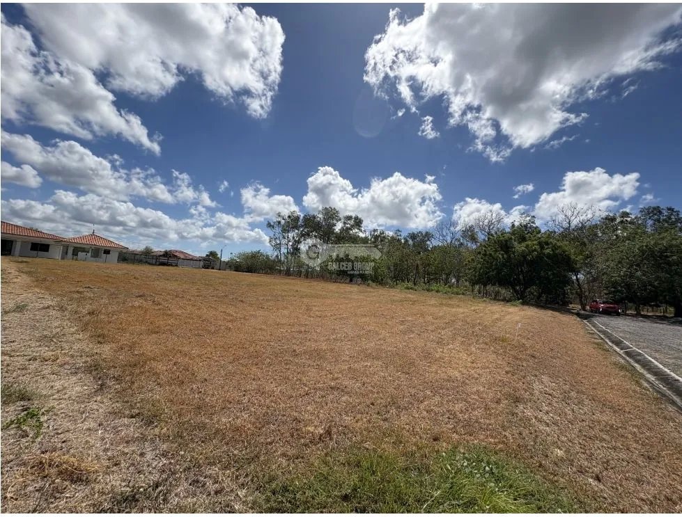 SE VENDE TERRENO PLANO EN LA COLONIA DE CHAME CON AREA SOCIAL
