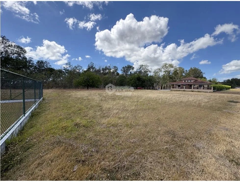 SE VENDE TERRENO PLANO EN LA COLONIA DE CHAME CON AREA SOCIAL