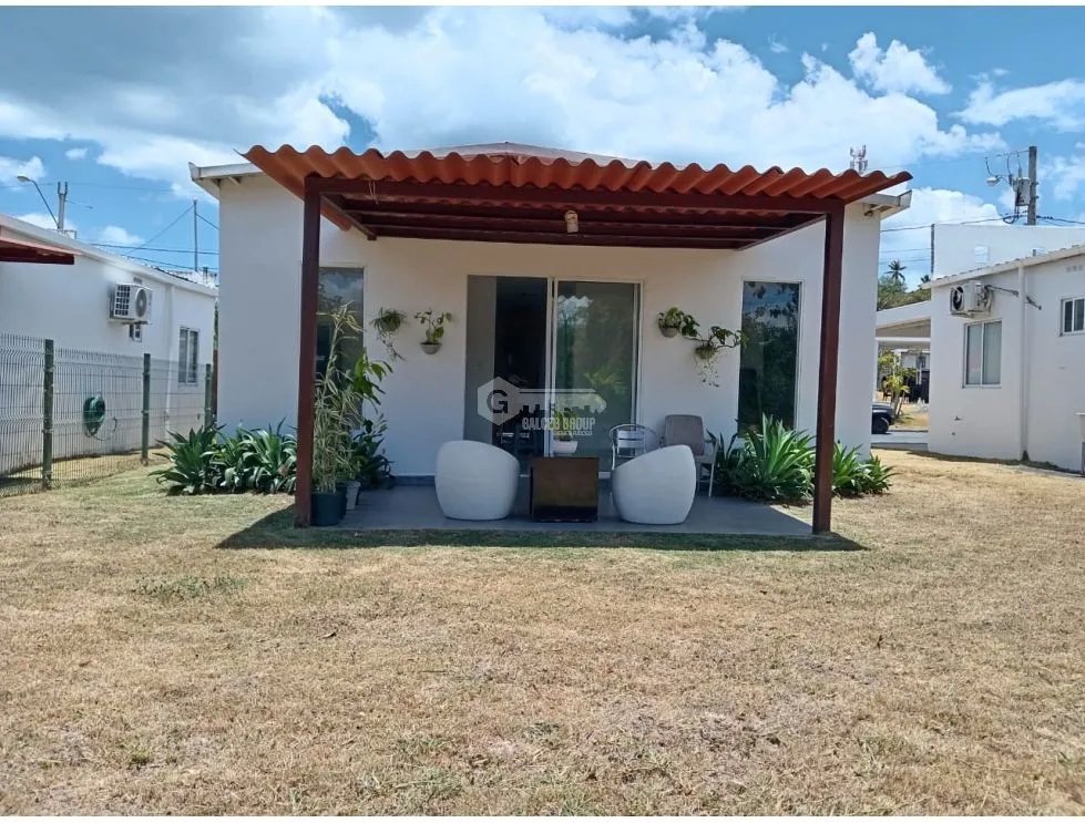 SE VENDE CASA EN SAN CARLOS THE VILLAGE BEACH RESIDENCES CON PATIO