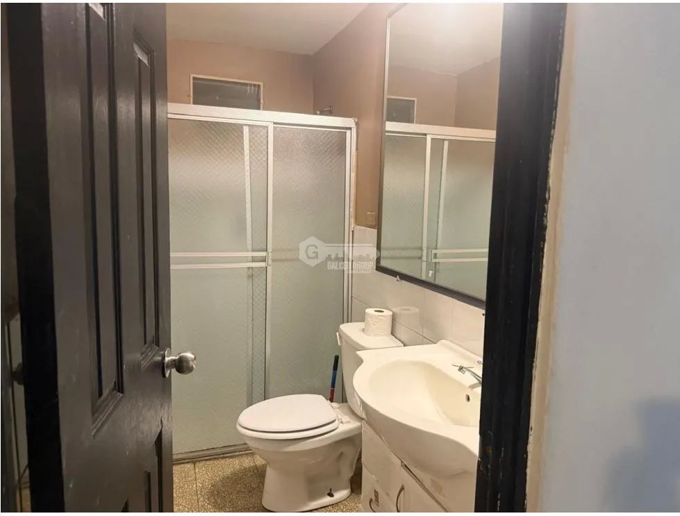 SE VENDE CASA EN ALTOS DE CERRO VIENTO CON 3 HABITACIONES Y 2 TERRAZAS