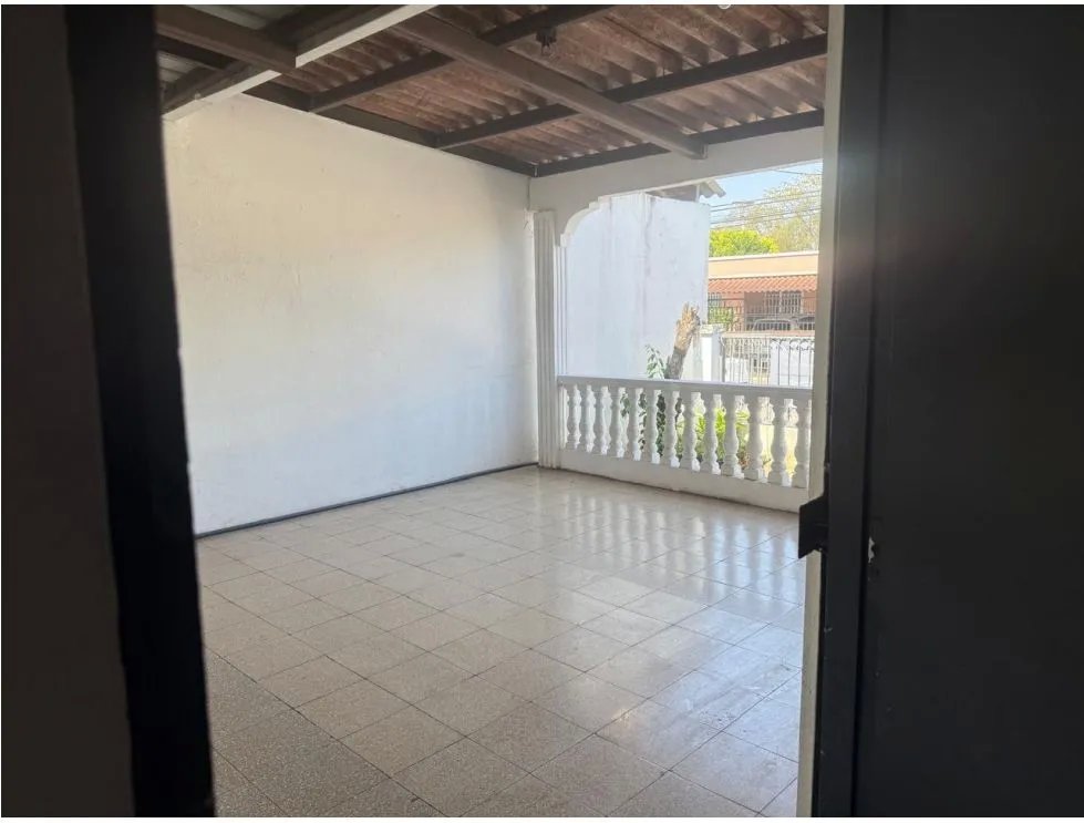 ALTOS DE CERRO VIENTO / 200M / 3 HABITACIONES / 2 TERRAZAS TECHADAS
