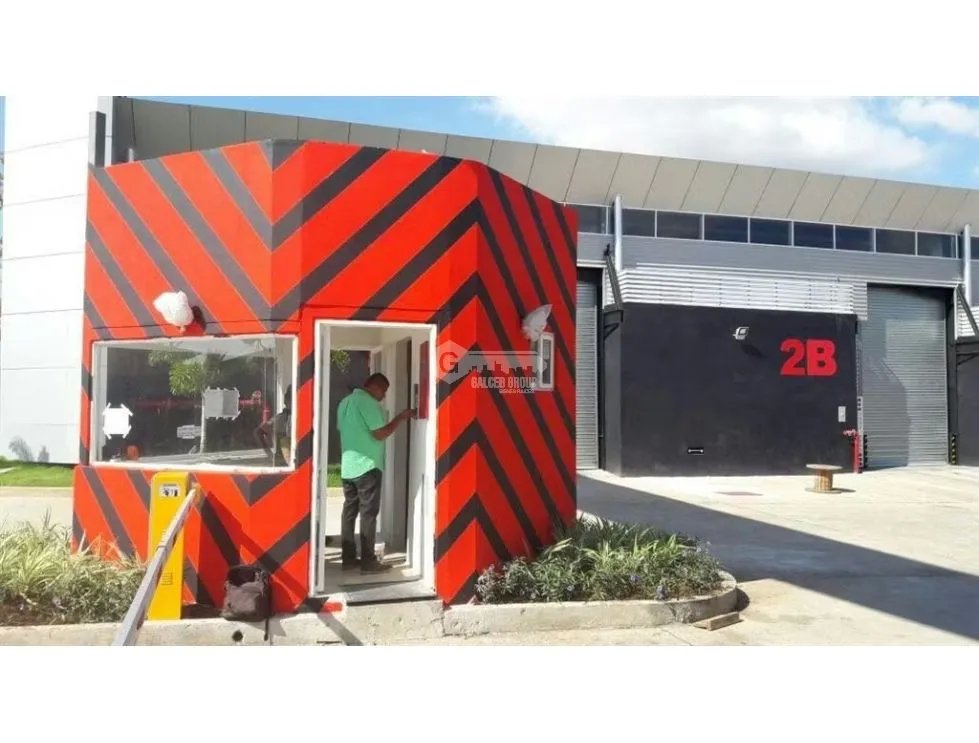 ALQUILER DE GALERA EN TOCUMEN WAREHOUSE PARK INCLUYE MOBILIARIO