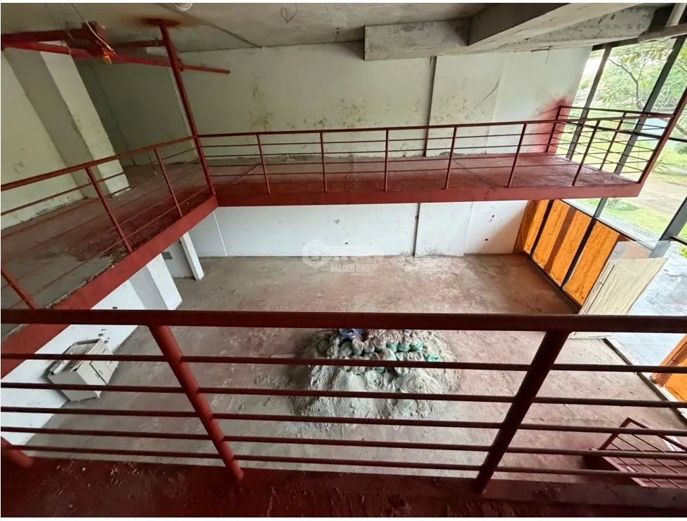 CONDADO DEL REY / LOCAL COMERCIAL / CONDADO PLAZA  / 230M / 2 NIVELES