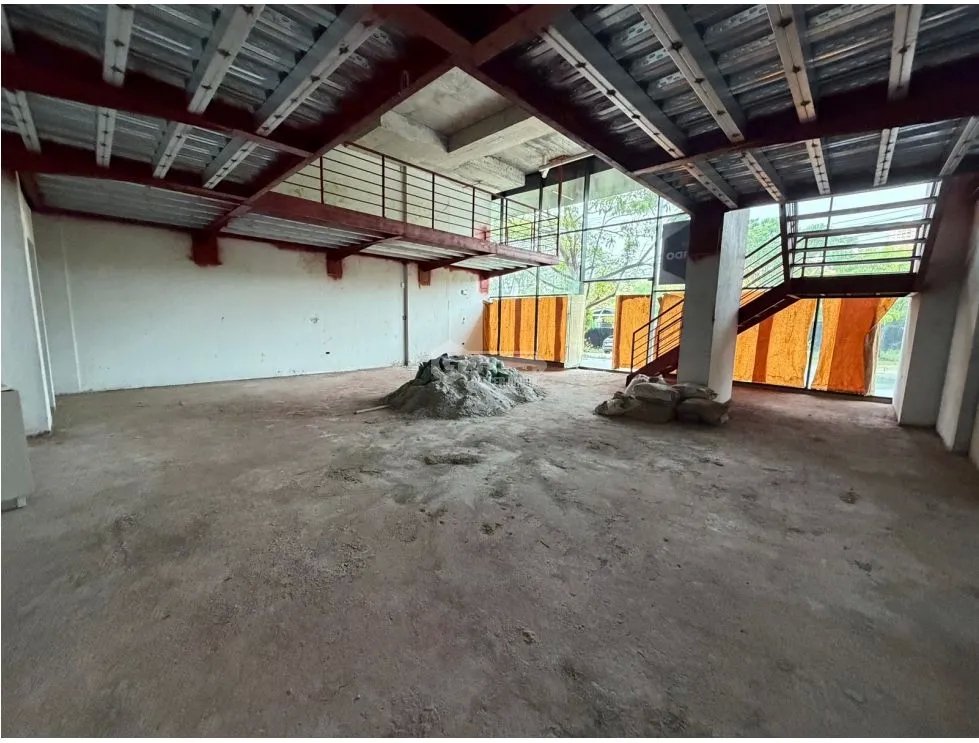 CONDADO DEL REY / LOCAL COMERCIAL / CONDADO PLAZA  / 230M / 2 NIVELES