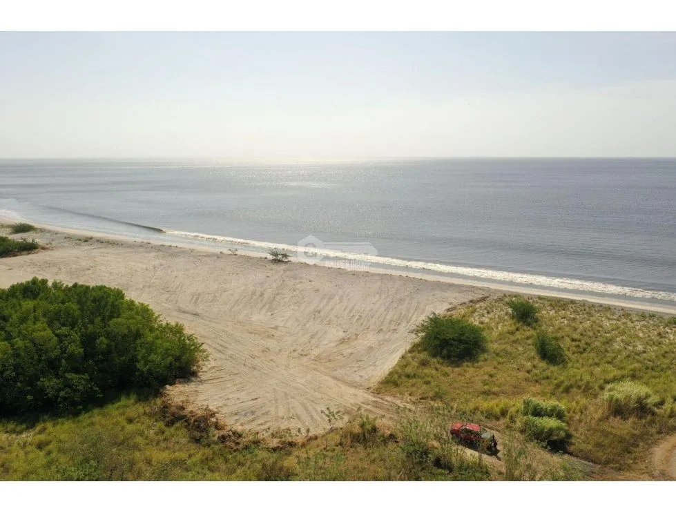 PLAYA MALIBU / GORGONA / TERRENO FRENTE AL MAR / 1002M