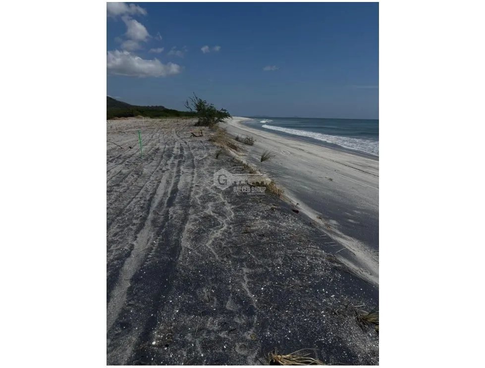 SE VENDE TERRENO FRENTE AL MAR EN GORGONA PLAYA MALIBU DE 1002M