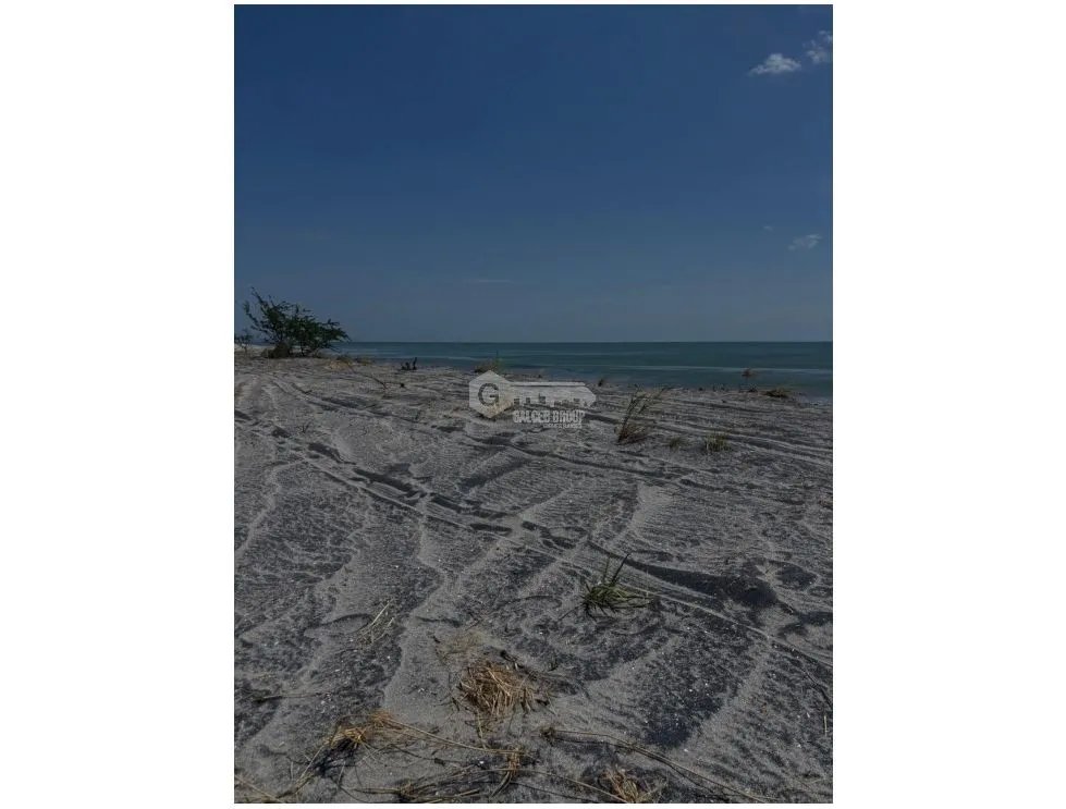 SE VENDE TERRENO FRENTE AL MAR EN GORGONA PLAYA MALIBU DE 1002M