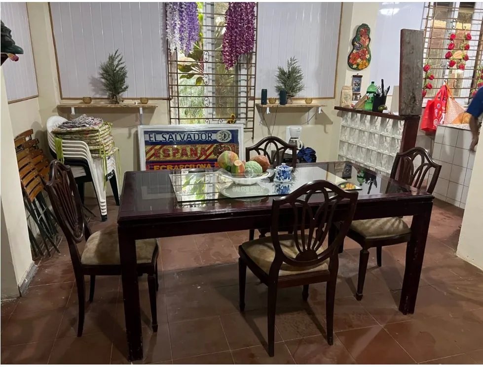 SE VENDE CASA EN ALTOS DE CERRO AZUL URB EL CASTILLO CON TERRAZA