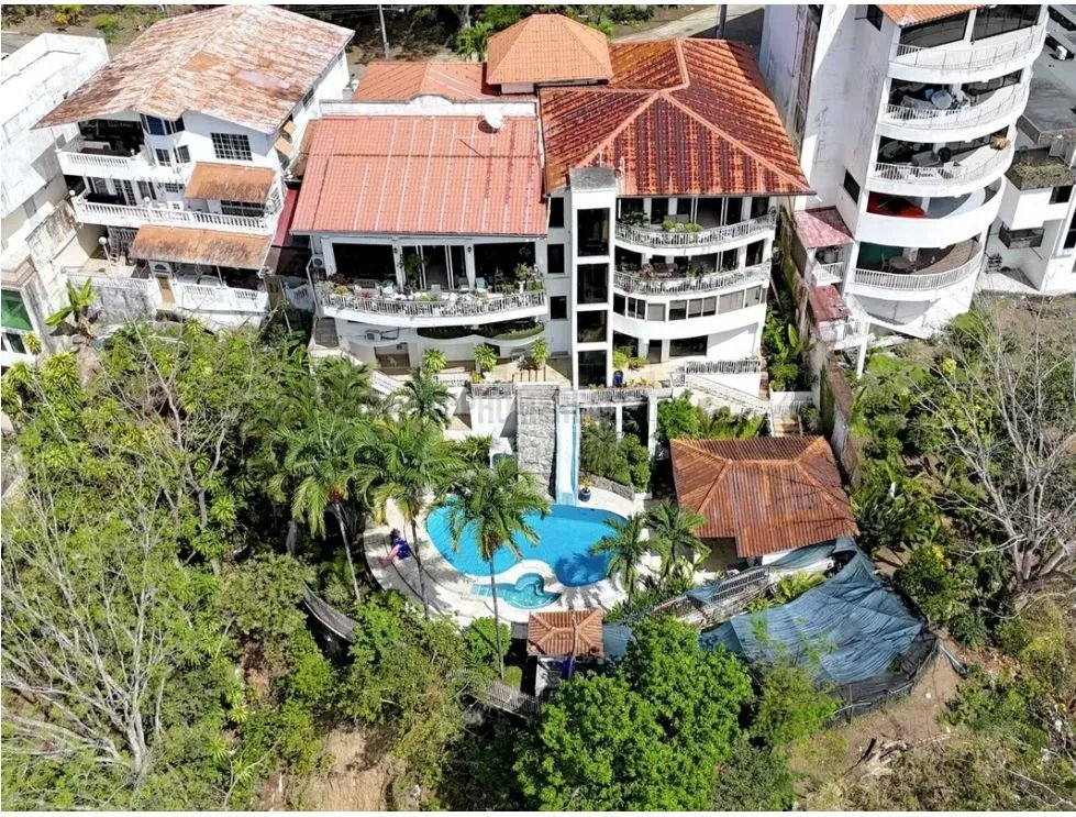 Single Family House for sale in Altos de Santa Maria