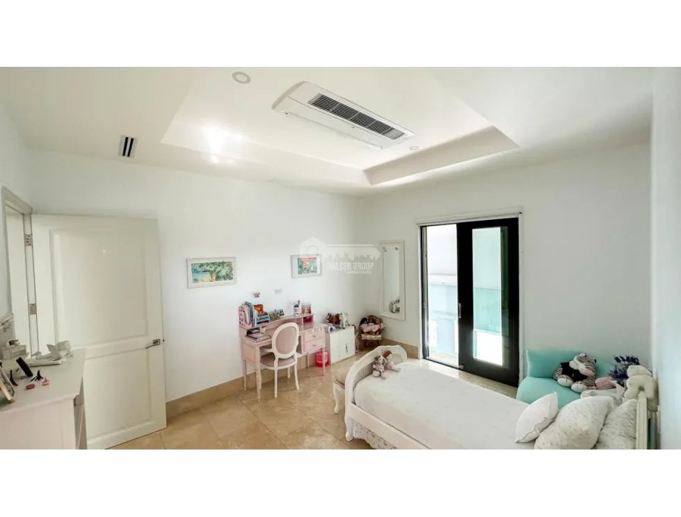 Single Family House for sale in Costa Sur
