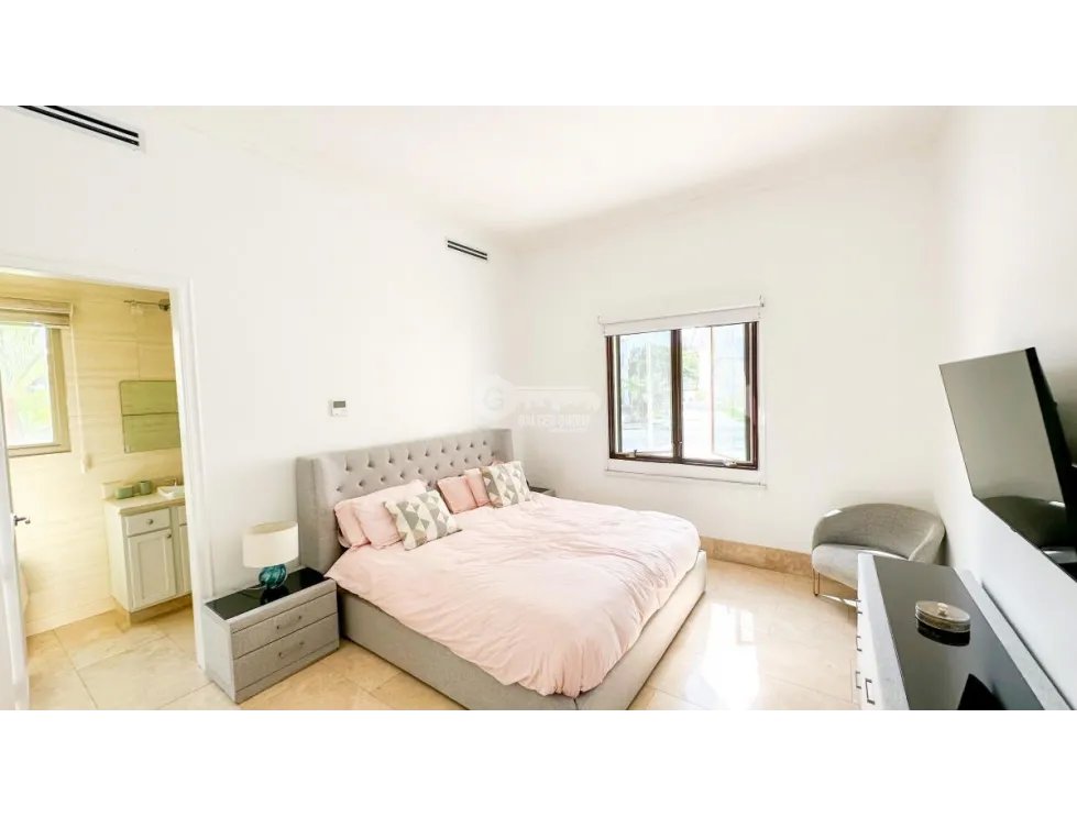 Single Family House for sale in Costa Sur