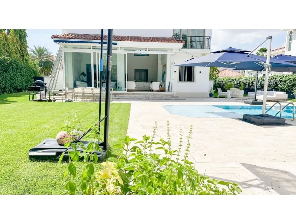 SANTA MARIA FAIRWAY ESTATE CASA DE LUJO AMOBLADA 800M