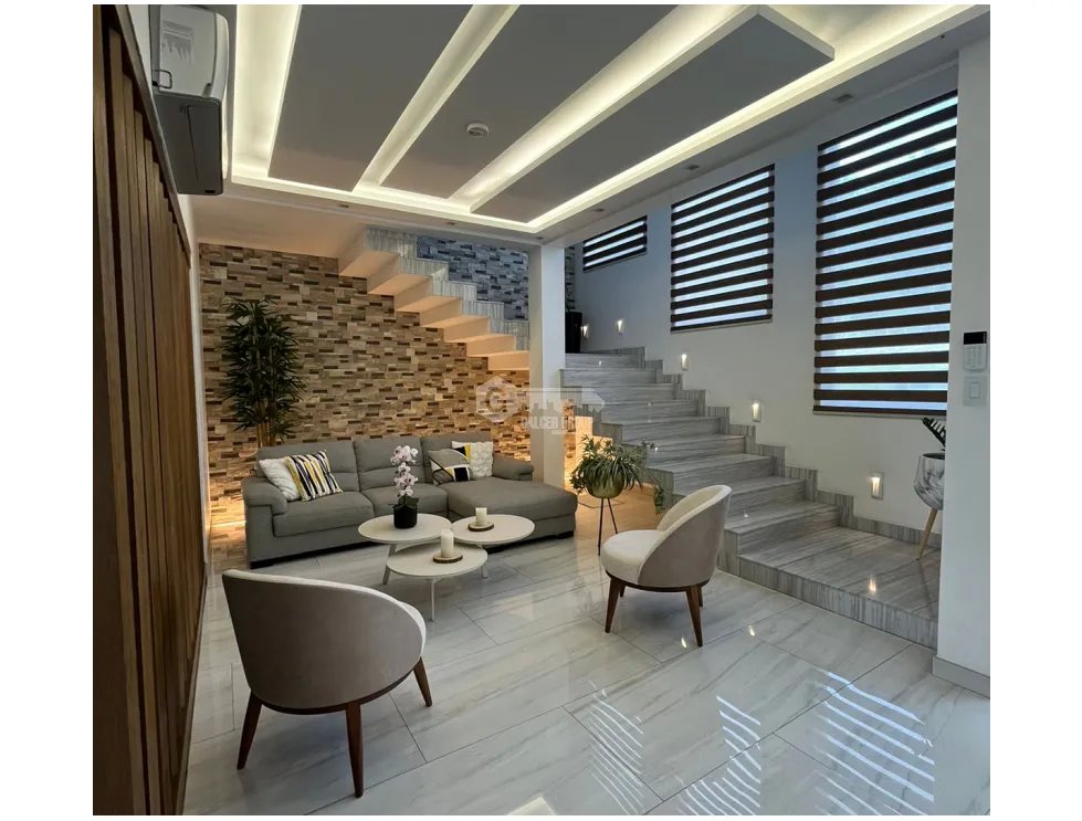 SE VENDE CASA EN ALTOS DE PANAMA  HORIZONTES II 600M 4 HABITACIONES