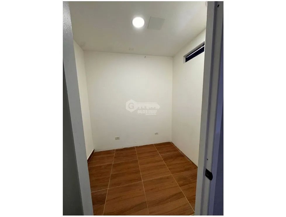 SE ALQUILA LOCAL CON TERRAZA SAN FRANCISCO 170M PLAZA CORNER 68