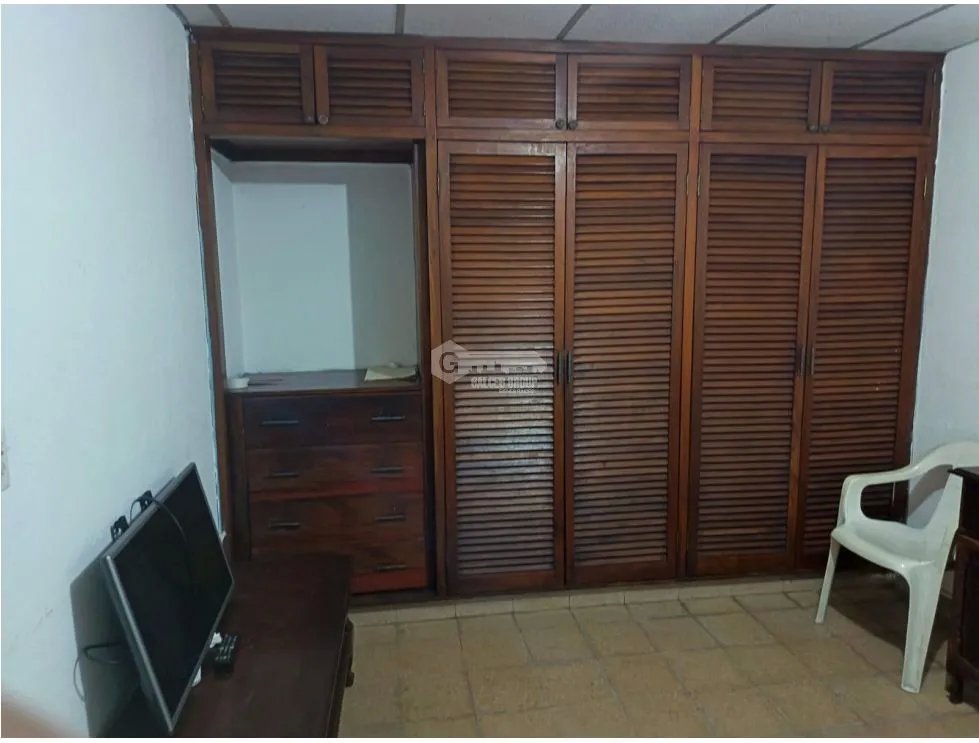 SE VENDE CASA BETANIA 285M 5 HABITACIONES TERRAZA AMPLIA CERCADA