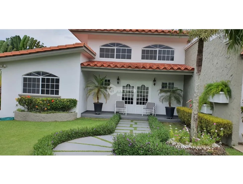 SE VENDE CASA CORONADO BOULEVARD 4 HABITACION 1000M AMOBLADA PISCINA
