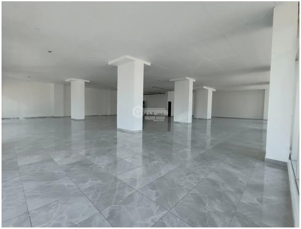 ALQUILER DE OFICINA EN CALLE 50 REVOLUTION F&F TOWER TORNILLO DE 400M