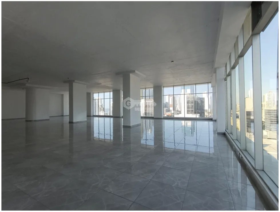 CALLE 50 / OFICINA / REVOLUTION F&F TOWER TORNILLO / 400M