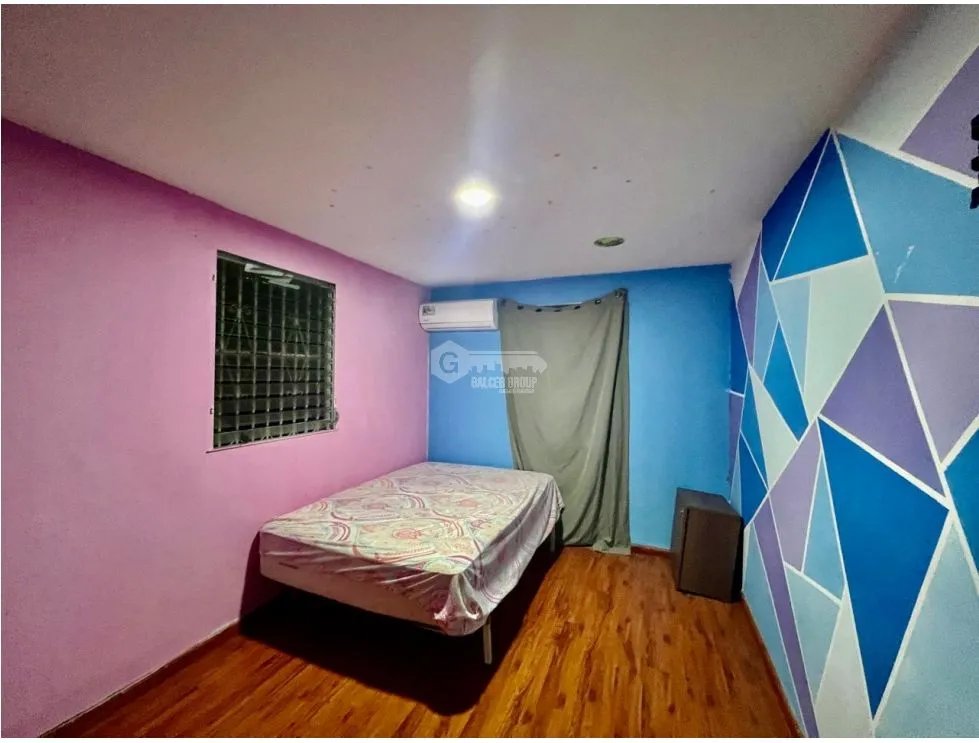 CONDADO DEL REY / 230M / 3 HABITACIÓN / 2 BAÑOS / 2 NIVELES