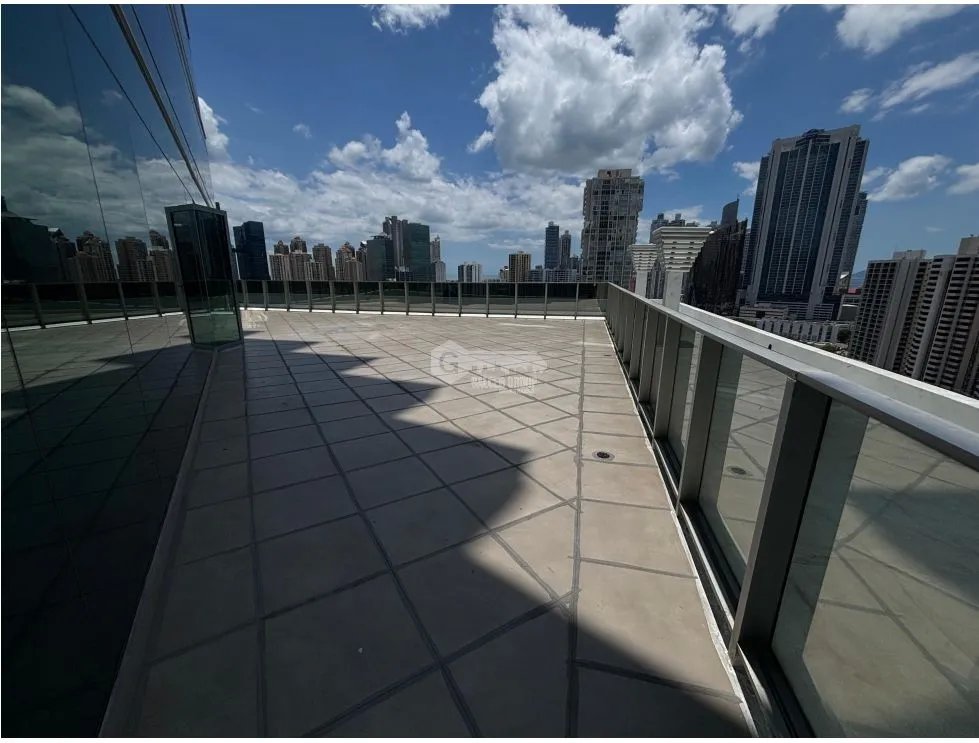 CALLE 50 / REVOLUTION F&F TOWER TORNILLO / TERRAZA / 1,122M