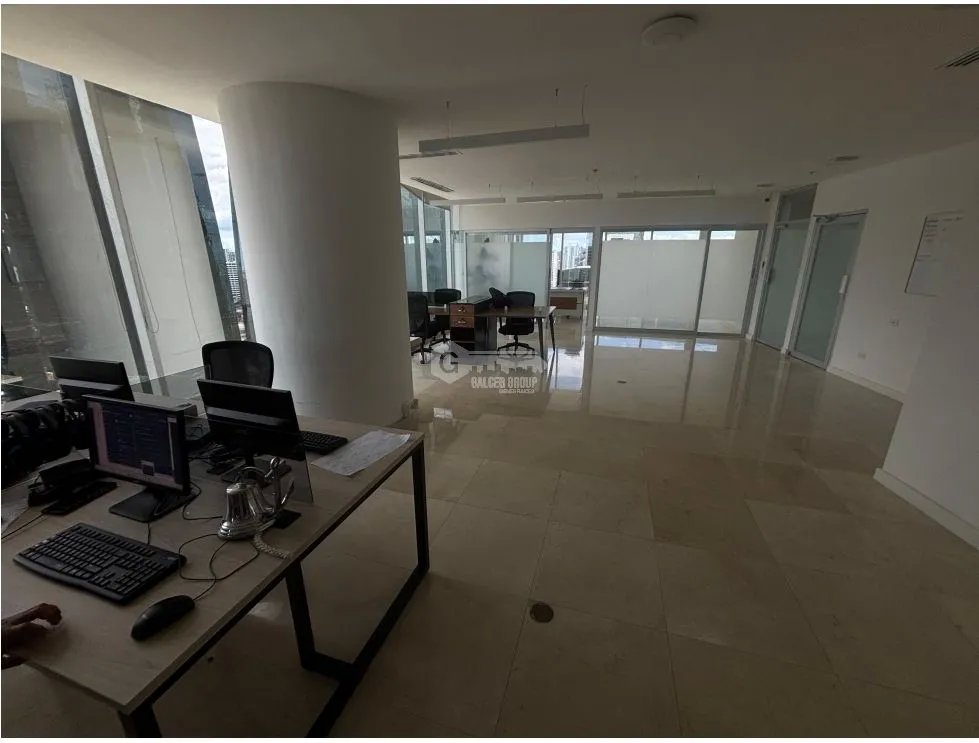 TORNILLO / REVOLUTION  F & F TOWER / CALLE 50 / 188M / DIVISIONES
