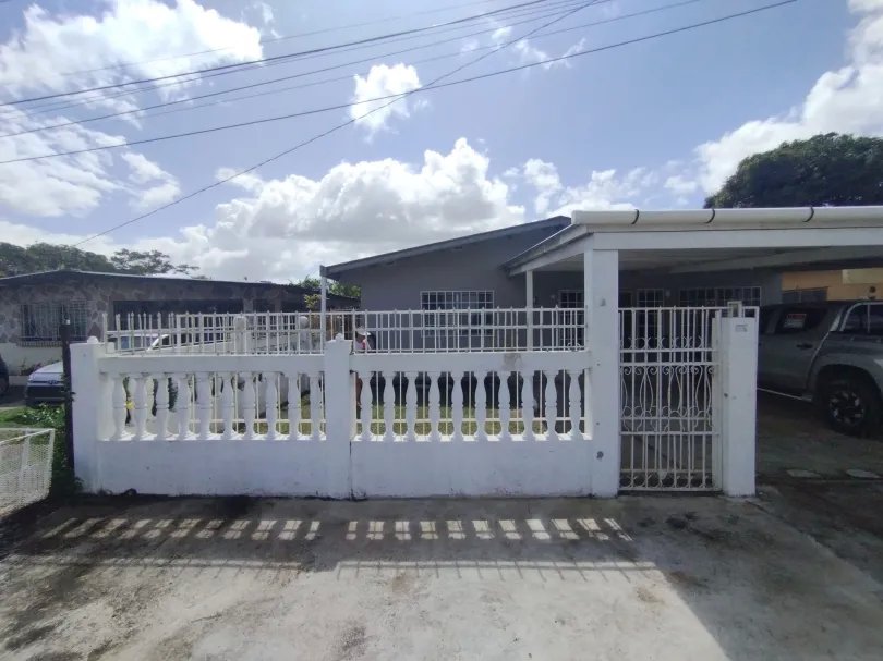 Se vende casa en El Coco, Penonomé, Coclé.