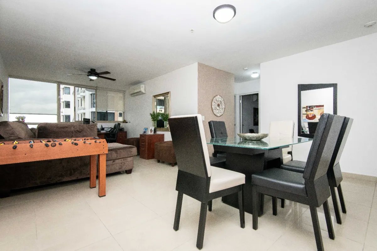 Se vende apartamento amoblado en el PH San Francisco Bay