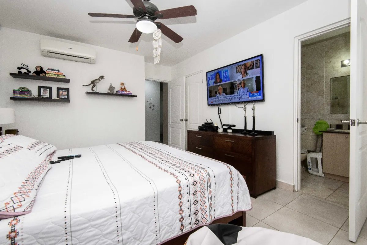 Se vende apartamento amoblado en el PH San Francisco Bay