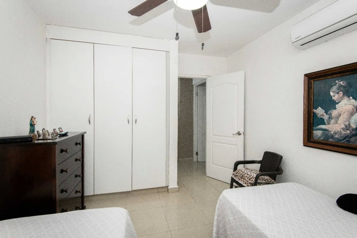 Se vende apartamento amoblado en el PH San Francisco Bay