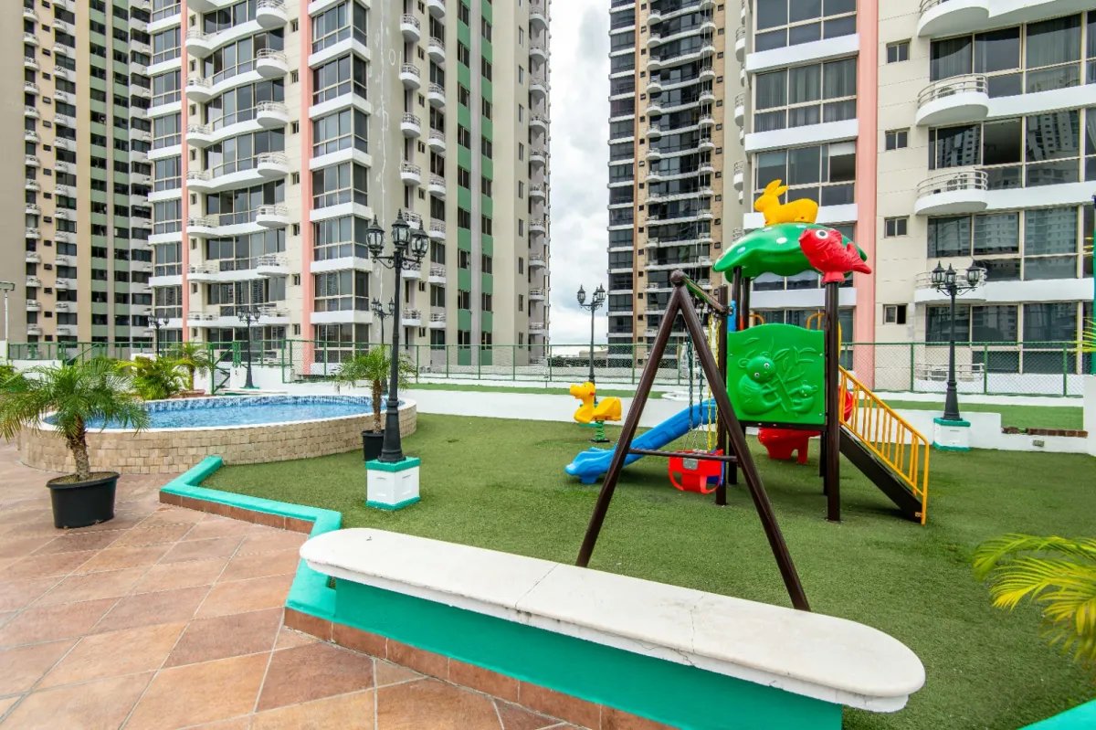 Se vende apartamento amoblado en el PH San Francisco Bay