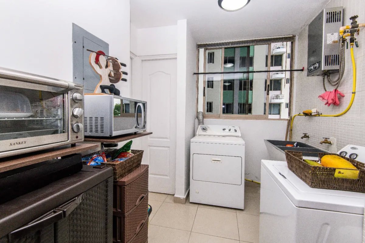 Se vende apartamento amoblado en el PH San Francisco Bay