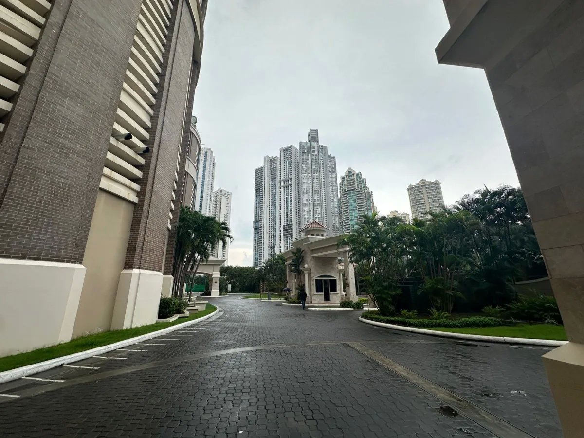 Venta apartamento PH Pacific Point