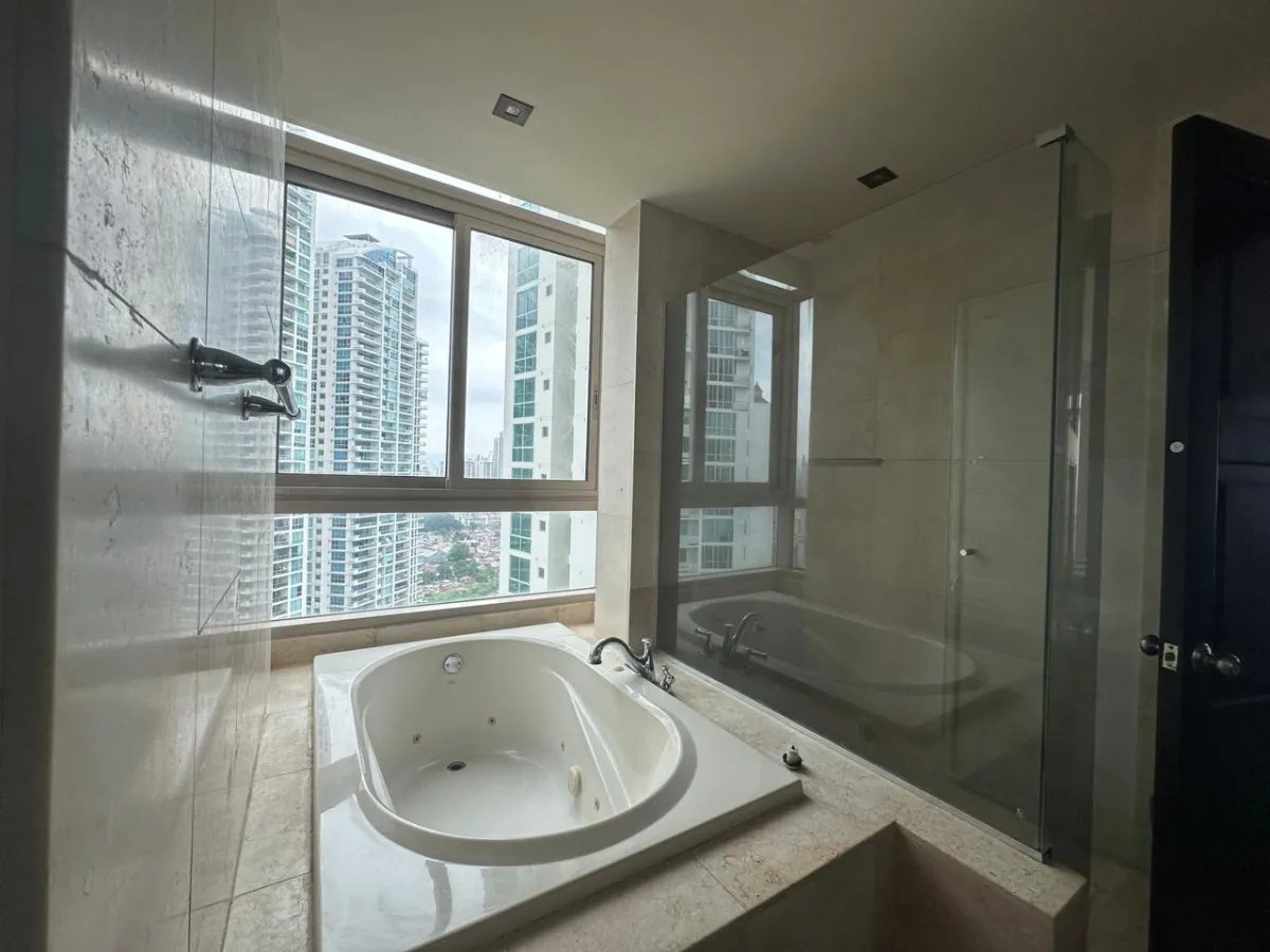 Venta apartamento PH Pacific Point