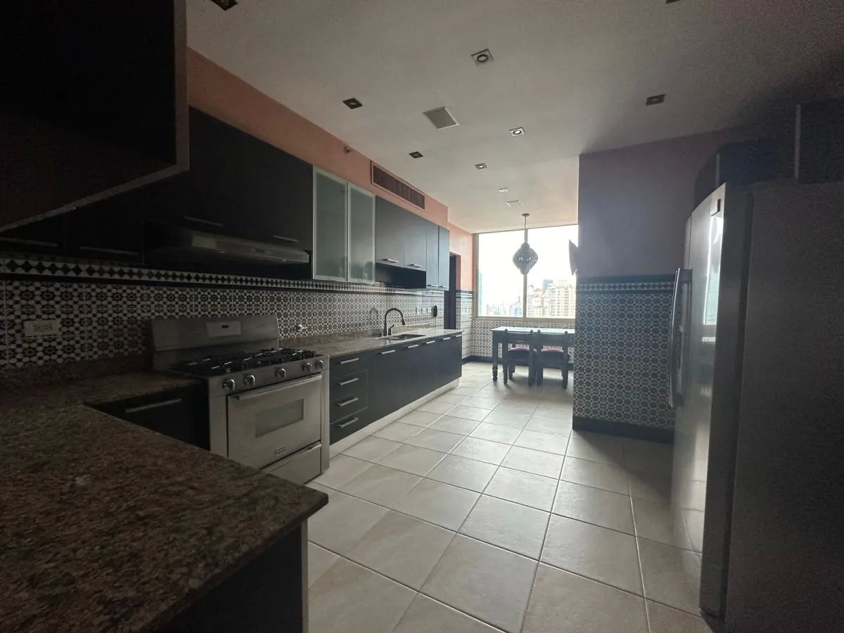 Venta apartamento PH Pacific Point