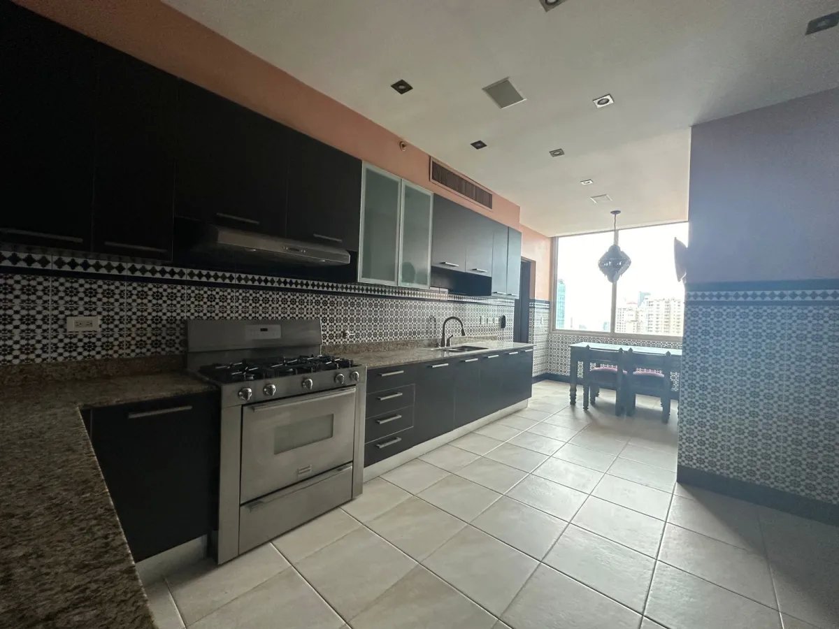 Venta apartamento PH Pacific Point