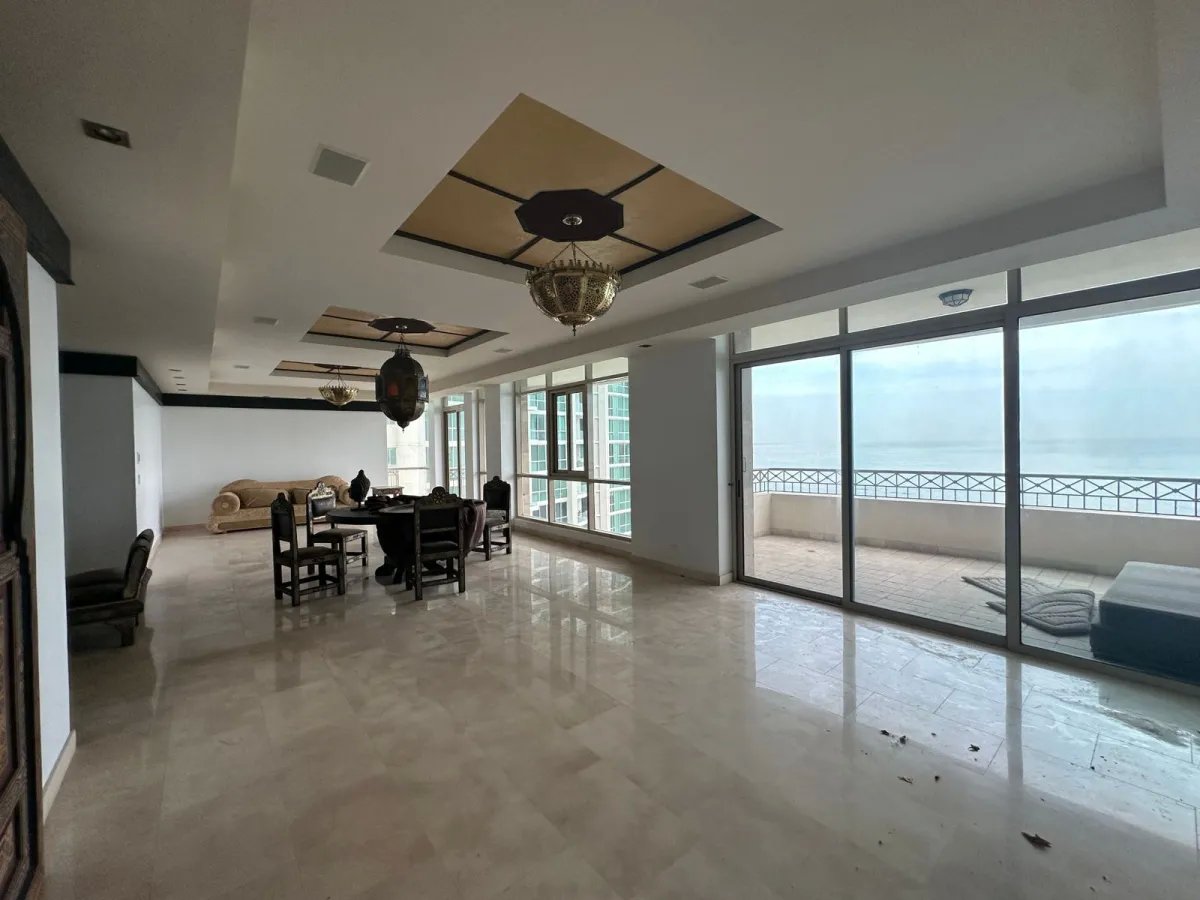 Venta apartamento PH Pacific Point