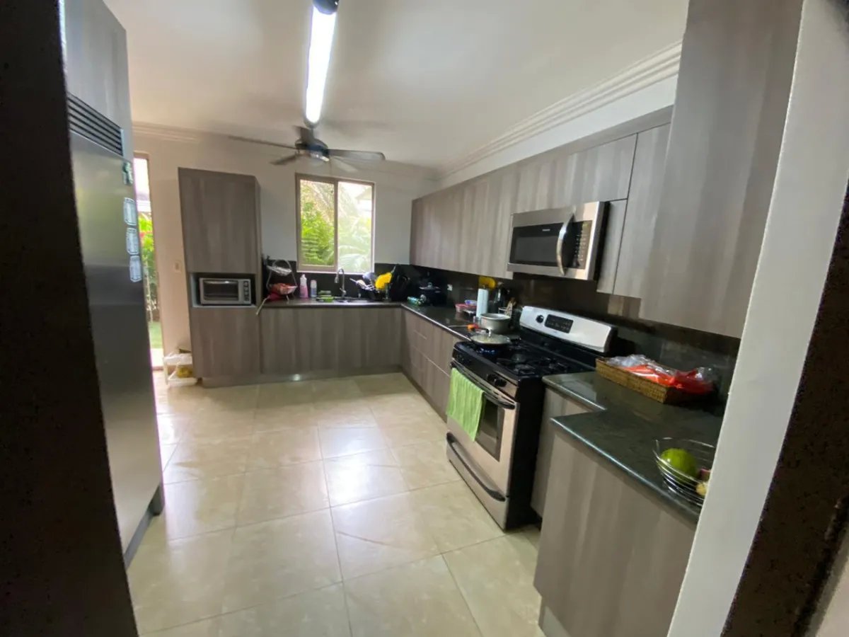 Venta o alquiler de casa en Clayton