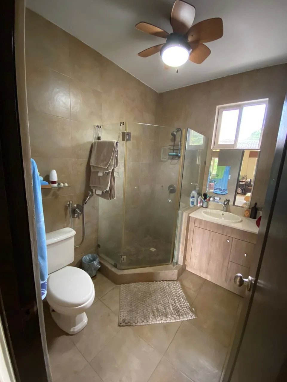 Venta o alquiler de casa en Clayton