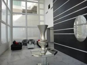 Apartment For Sale in Plaza Edison