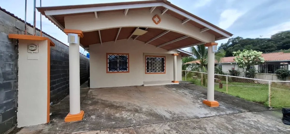 Single Family Detached For Rent in Residencial verde real