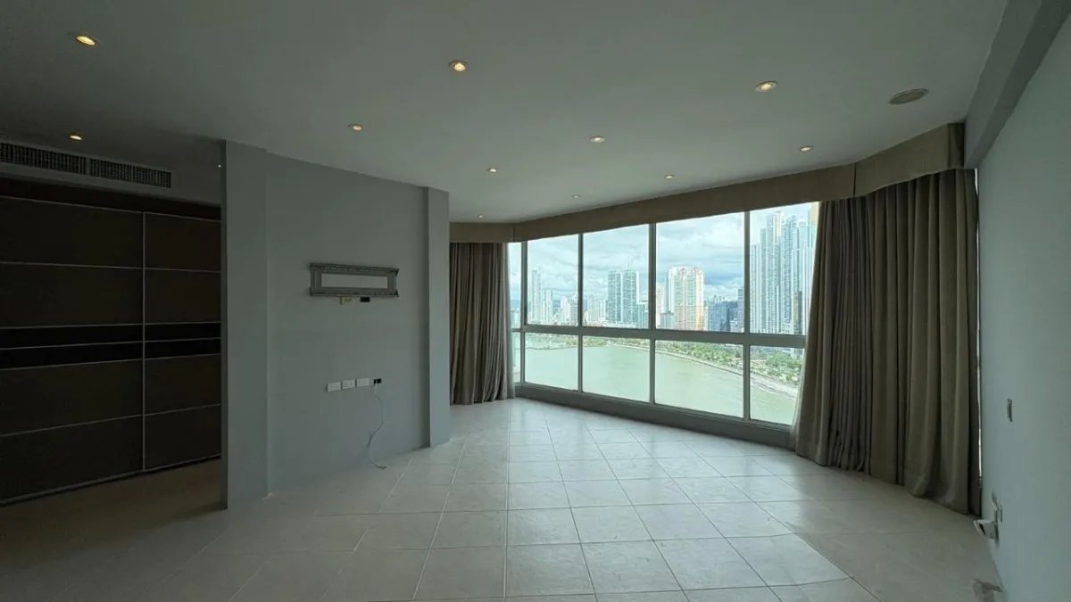Venta de Apartamento en PH Península Punta Paitilla