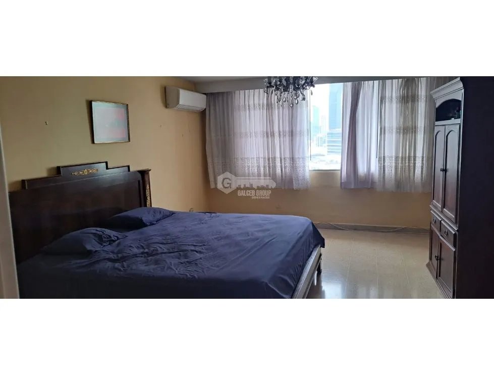 SE VENDE APARTAMENTO EN PUNTA PAITILLA  300M PH RITZ CON BALCON