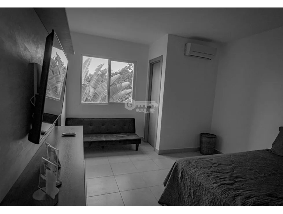 SE ALQUILA CASA EN PASEO DEL NORTE  215M 4 HABITACIONES AMOBLADA