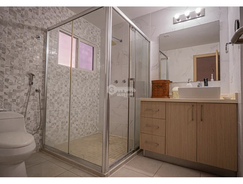 SE ALQUILA CASA EN PASEO DEL NORTE  215M 4 HABITACIONES AMOBLADA